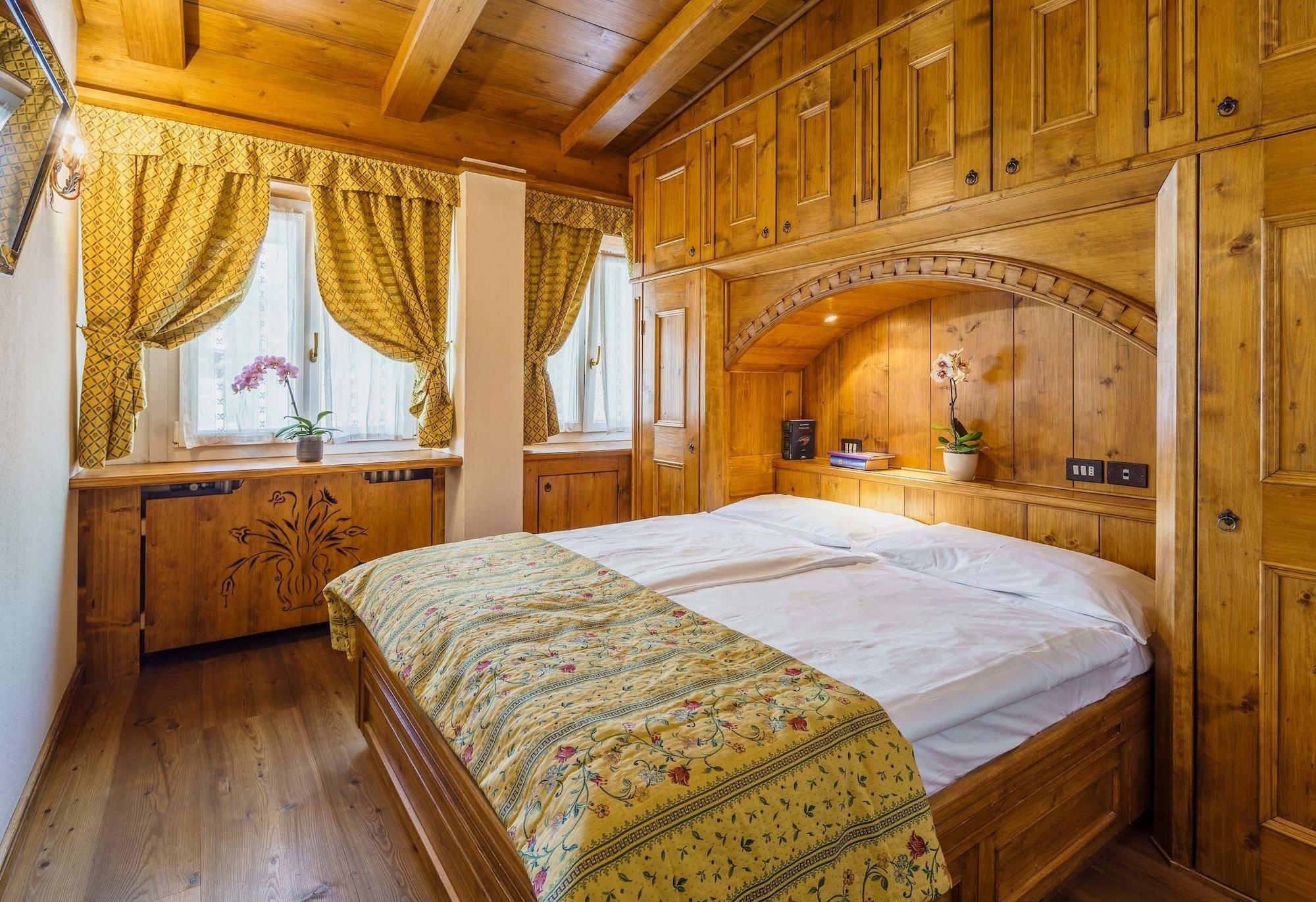 Hotel Aquila Cortina d'Ampezzo Exterior foto