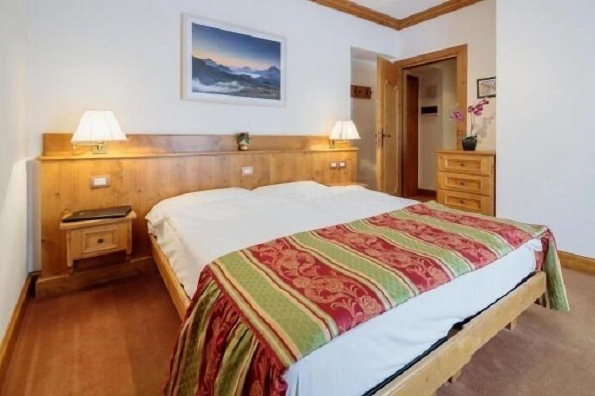 Hotel Aquila Cortina d'Ampezzo Exterior foto