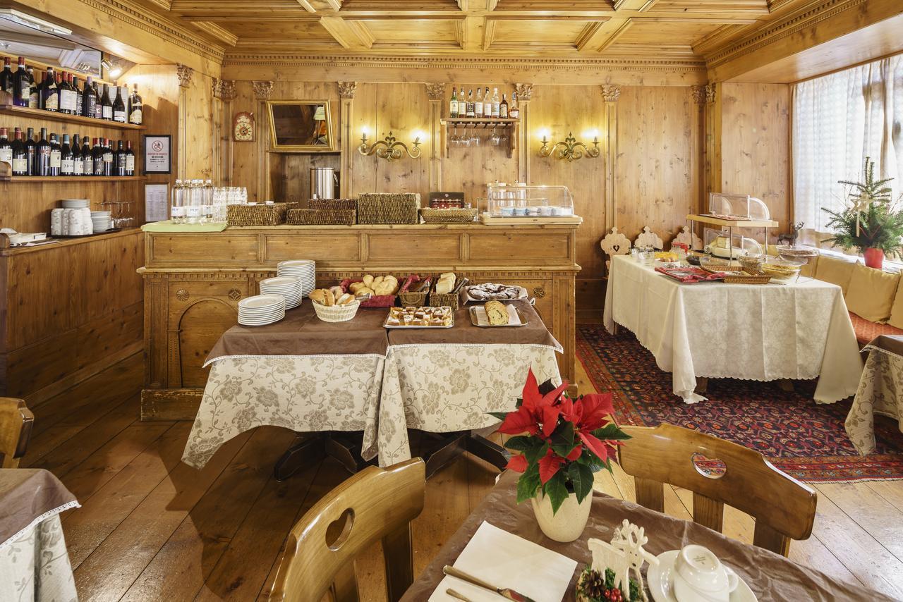 Hotel Aquila Cortina d'Ampezzo Exterior foto
