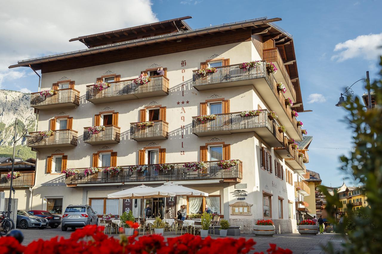 Hotel Aquila Cortina d'Ampezzo Exterior foto