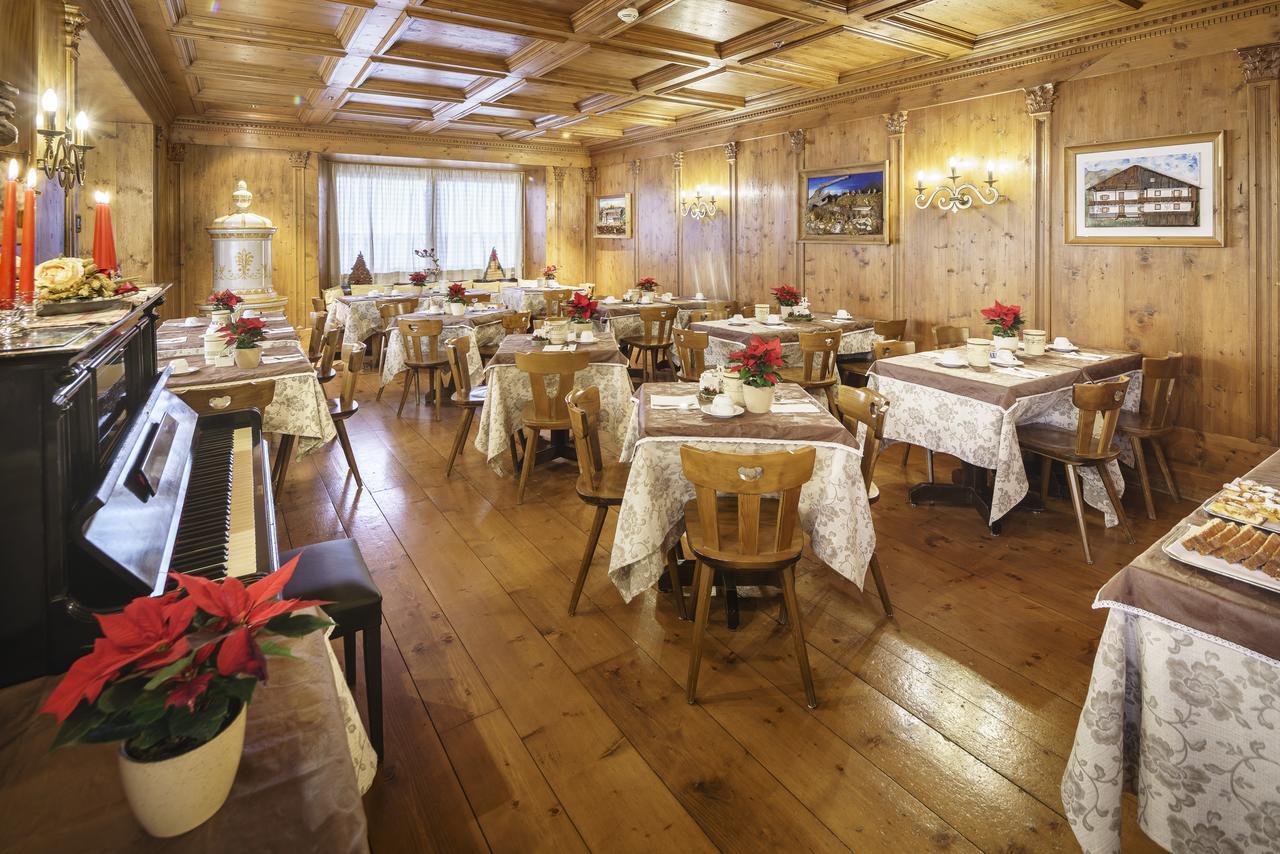 Hotel Aquila Cortina d'Ampezzo Exterior foto