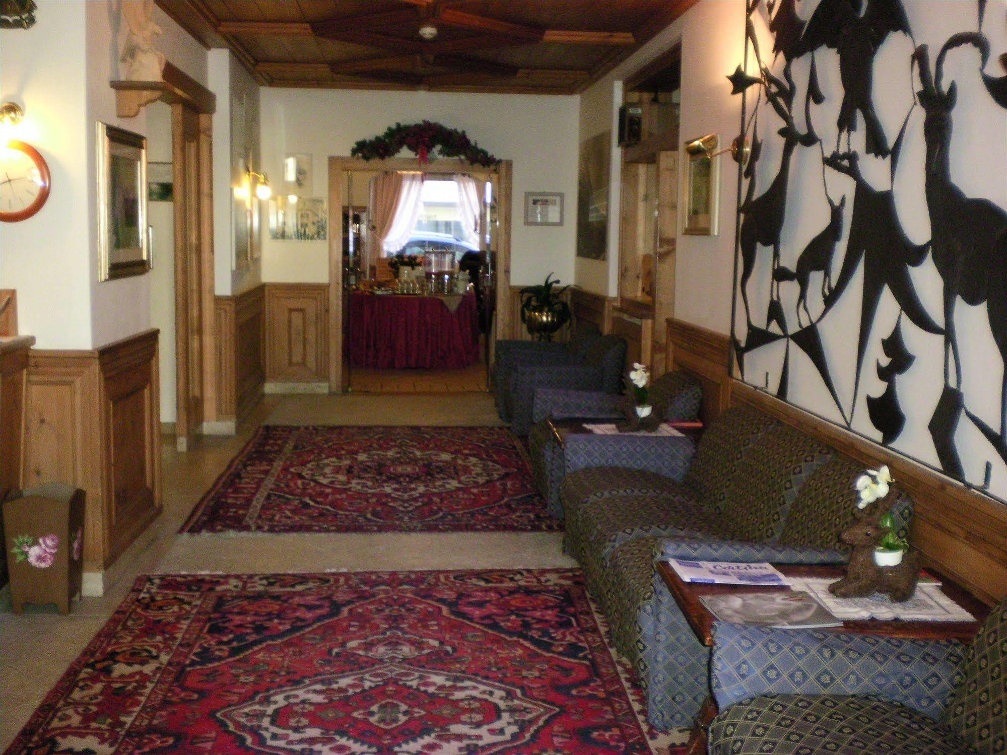 Hotel Aquila Cortina d'Ampezzo Exterior foto